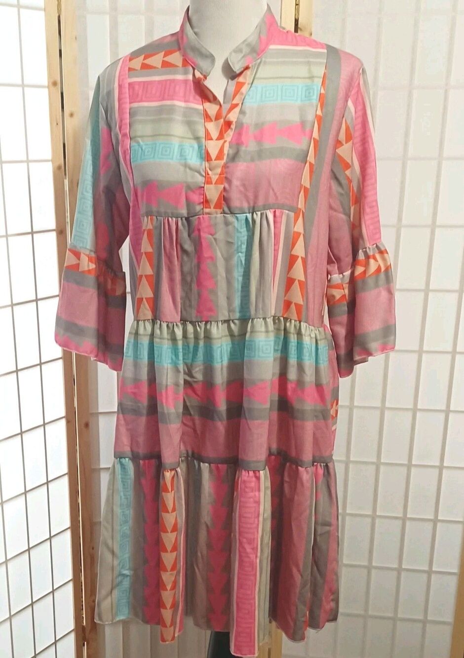 Diva Usa Women's Boho Geometric Print Tiered Mini Dress Size Medium - Picture 2 of 6
